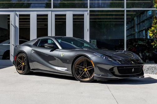 2021 Ferrari 812 GTS Base