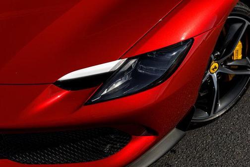 2025 Ferrari 296 GTS Base