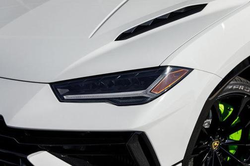 2023 Lamborghini Urus S