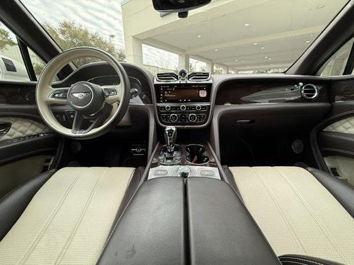 2021 Bentley Bentayga V8