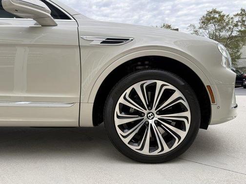 2021 Bentley Bentayga V8