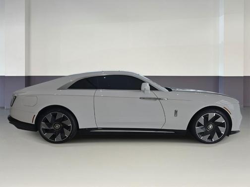 2024 Rolls-Royce Spectre
