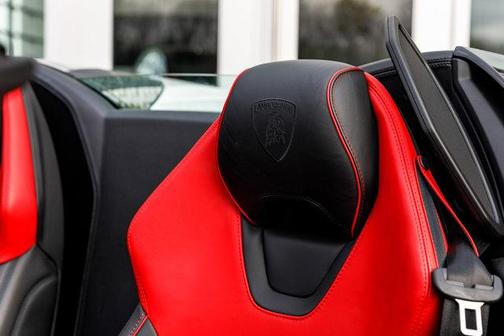 2024 Lamborghini Huracan EVO Base