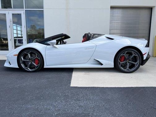 2024 Lamborghini Huracan EVO Base