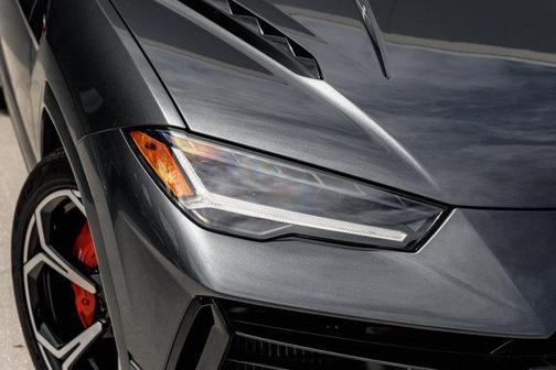 2024 Lamborghini Urus S