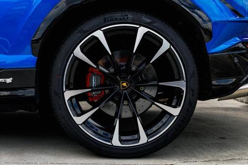 2023 Lamborghini Urus S