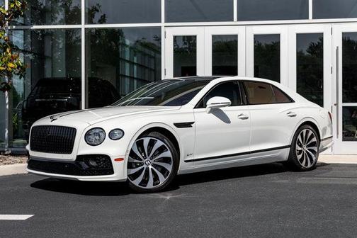 Glacier White 2022 Bentley Flying Spur Hybrid Base
