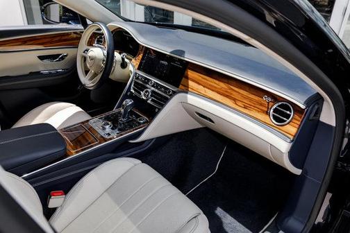 2024 Bentley Flying Spur V8