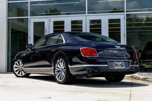 2024 Bentley Flying Spur V8