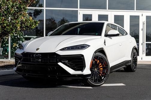 2025 Lamborghini Urus SE
