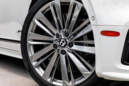 2025 Bentley Flying Spur Speed
