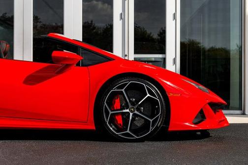 2020 Lamborghini Huracan EVO Base