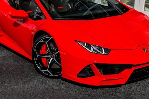 2020 Lamborghini Huracan EVO Base