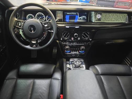 2018 Rolls-Royce Phantom