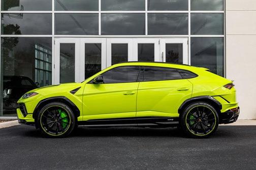 2023 Lamborghini Urus S