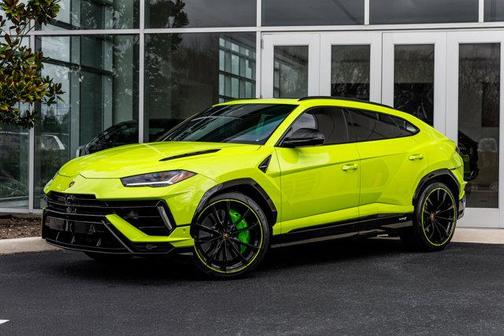 2023 Lamborghini Urus S