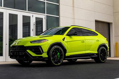 2023 Lamborghini Urus S