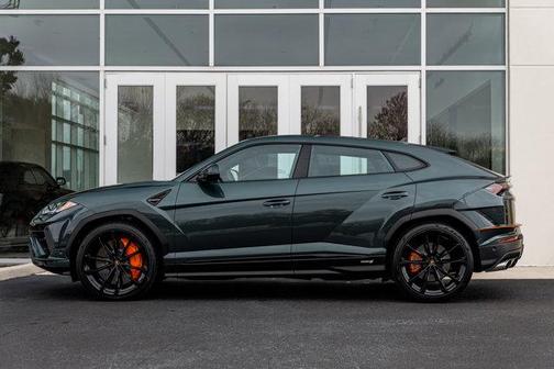 2024 Lamborghini Urus S