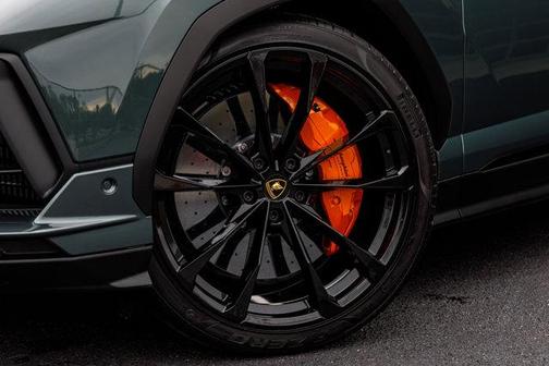 2024 Lamborghini Urus S