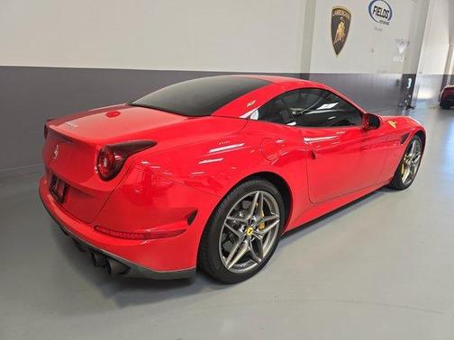 2017 Ferrari California T