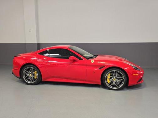 2017 Ferrari California T