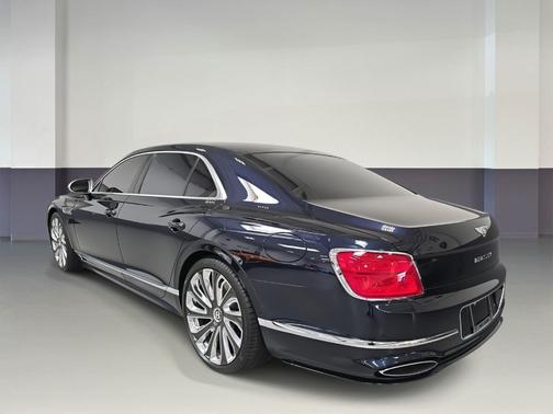 2025 Bentley Flying Spur Speed