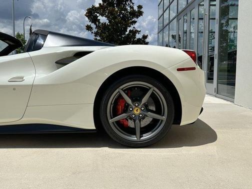 2018 Ferrari 488 Spider Base
