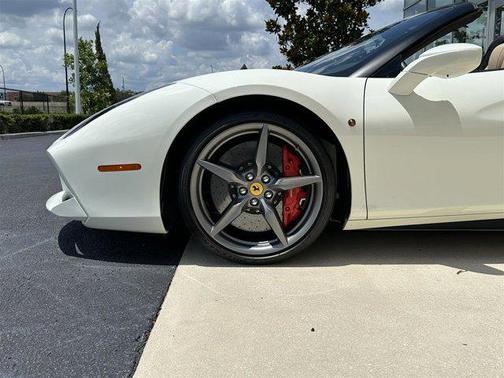 2018 Ferrari 488 Spider Base