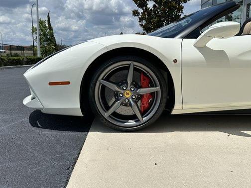 2018 Ferrari 488 Spider Base