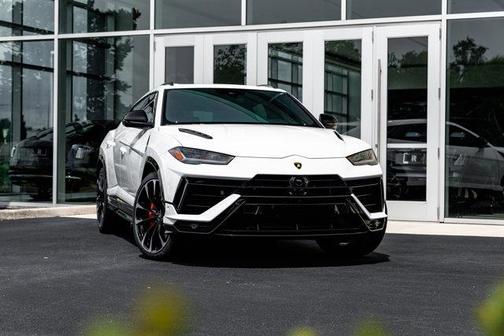 2024 Lamborghini Urus S