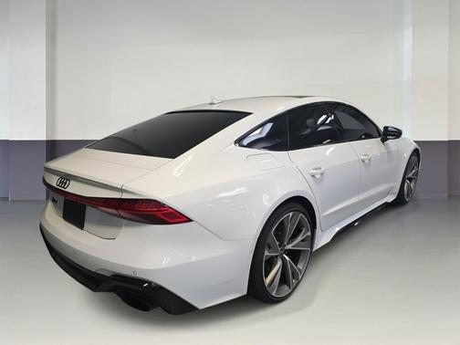 2021 Audi RS 7 4.0T quattro