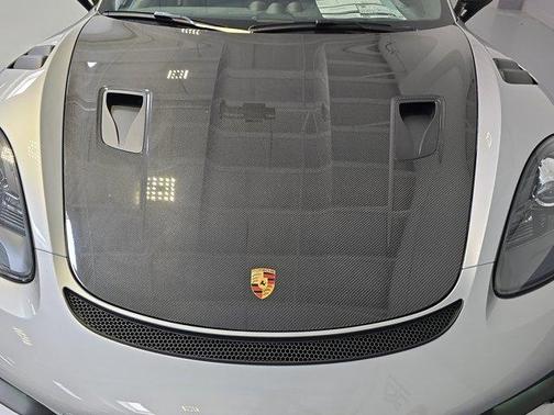 2025 Porsche 718 Cayman GT4 RS