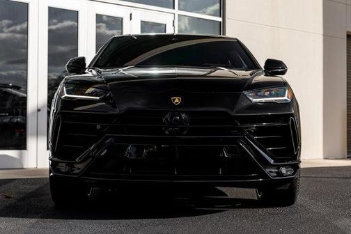 2024 Lamborghini Urus S