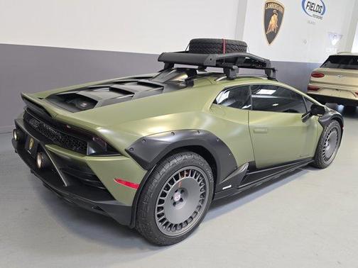 2024 Lamborghini Huracan Sterrato Base