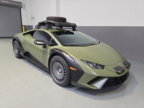 2024 Lamborghini Huracan Sterrato Base