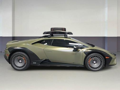 2024 Lamborghini Huracan Sterrato Base