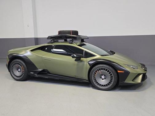 2024 Lamborghini Huracan Sterrato Base