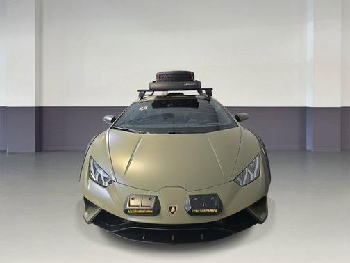 2024 Lamborghini Huracan Sterrato Base