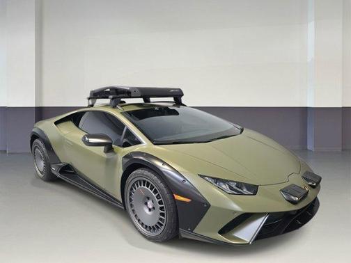 2024 Lamborghini Huracan Sterrato Base
