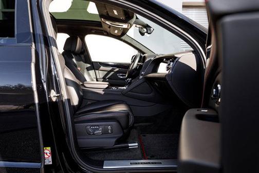 2022 Bentley Bentayga V8