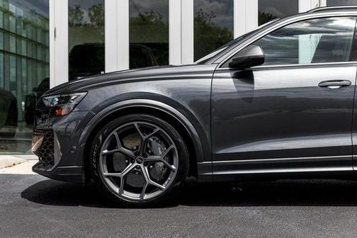 Daytona Gray Pearl Effect 2025 Audi RS Q8 4.0T quattro performance