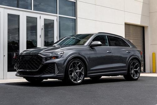 Daytona Gray Pearl Effect 2025 Audi RS Q8 4.0T quattro performance