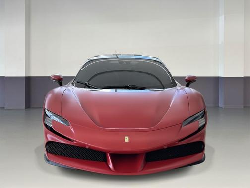 2023 Ferrari SF90 Stradale Base