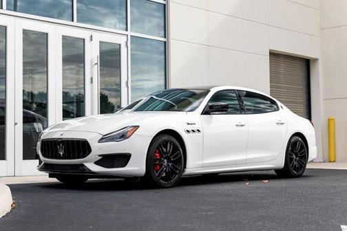 2022 Maserati Quattroporte Modena Q4