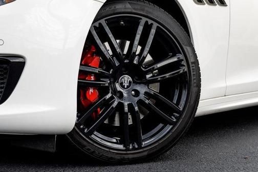 2022 Maserati Quattroporte Modena Q4