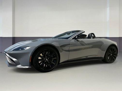 2021 Aston Martin Vantage Base