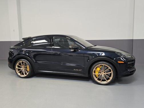 2023 Porsche Cayenne Turbo GT
