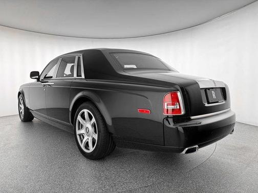 2016 Rolls-Royce Phantom 