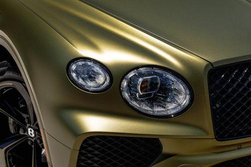 2024 Bentley Bentayga V8