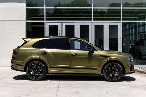 2024 Bentley Bentayga V8